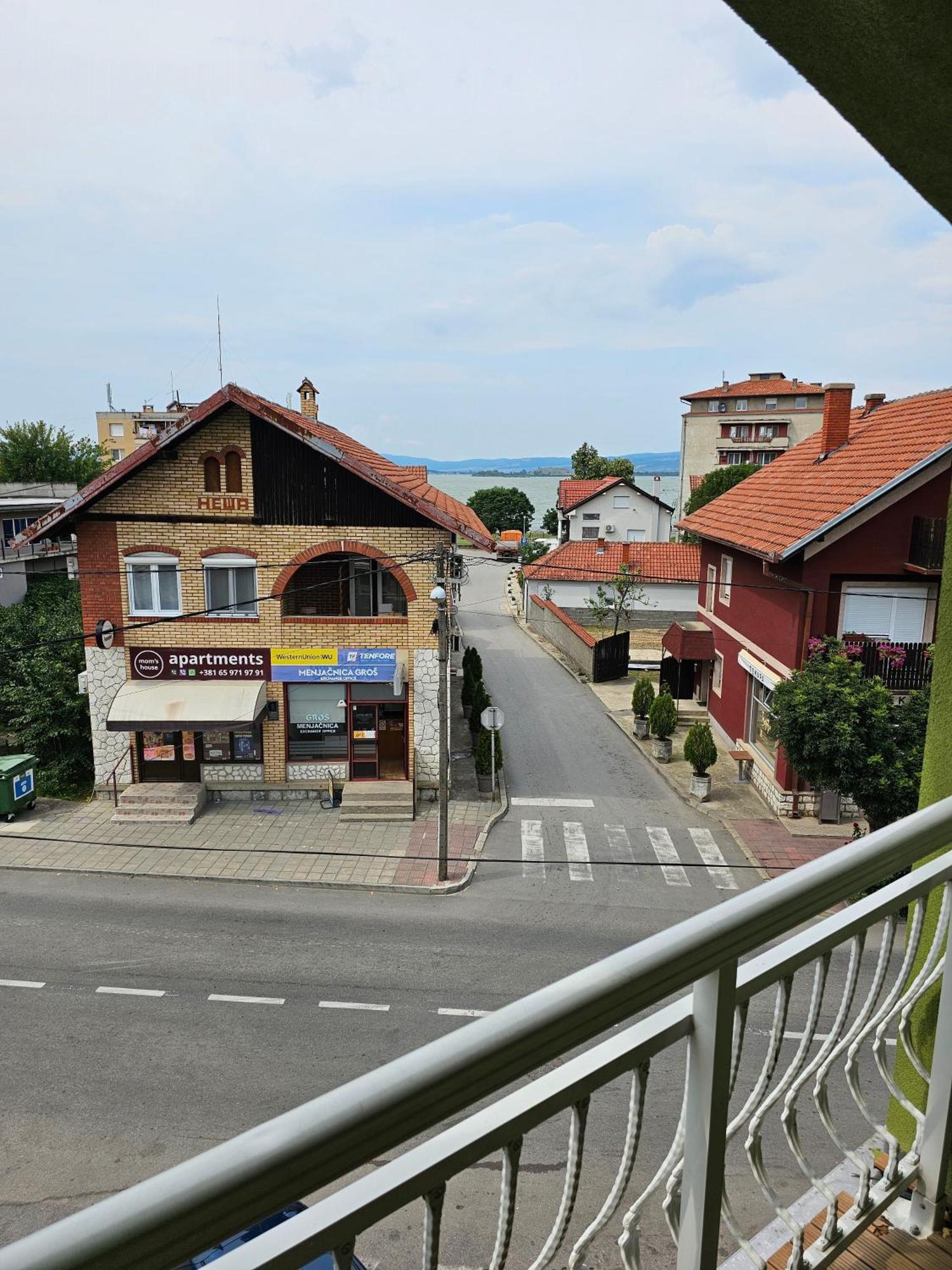 Apartmani Royal Residence Голубац Екстериор снимка